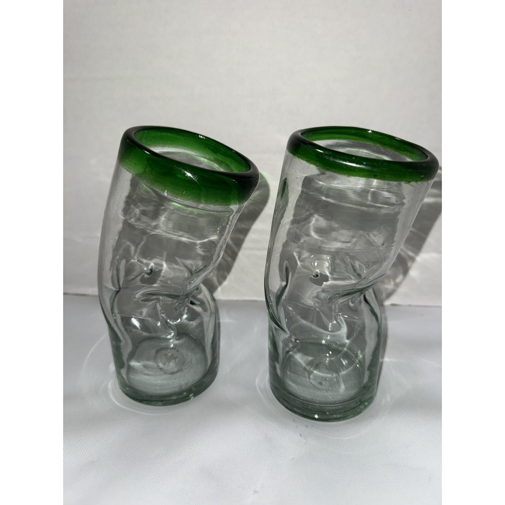 Mesa Int. Mexico Intentional Blown Glass Mistake Drinking Glass Green Rim